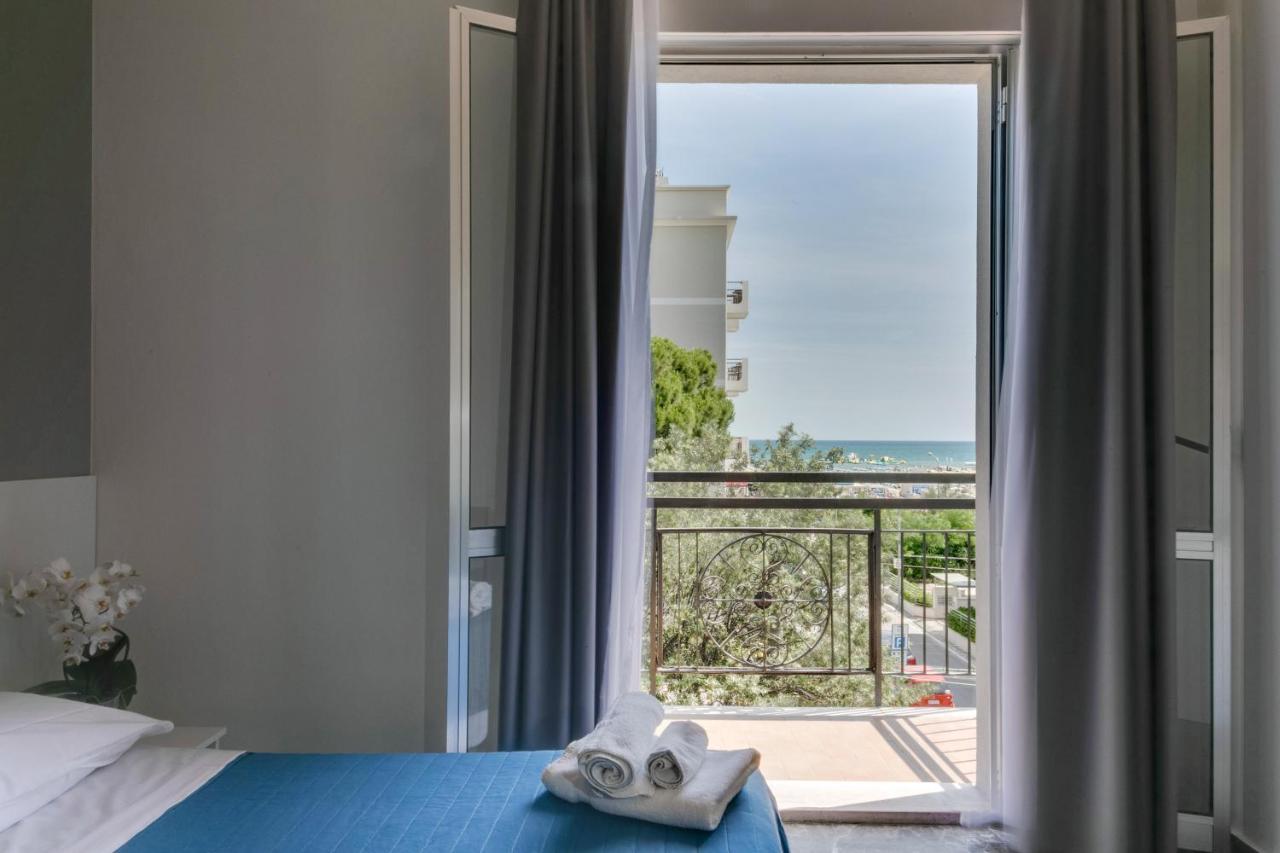 Hotel Quisisana Rimini Ngoại thất bức ảnh