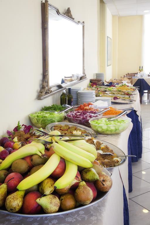 Hotel Quisisana Rimini Ngoại thất bức ảnh